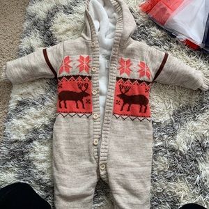 Snow suit or cold weather suit, buys or girls